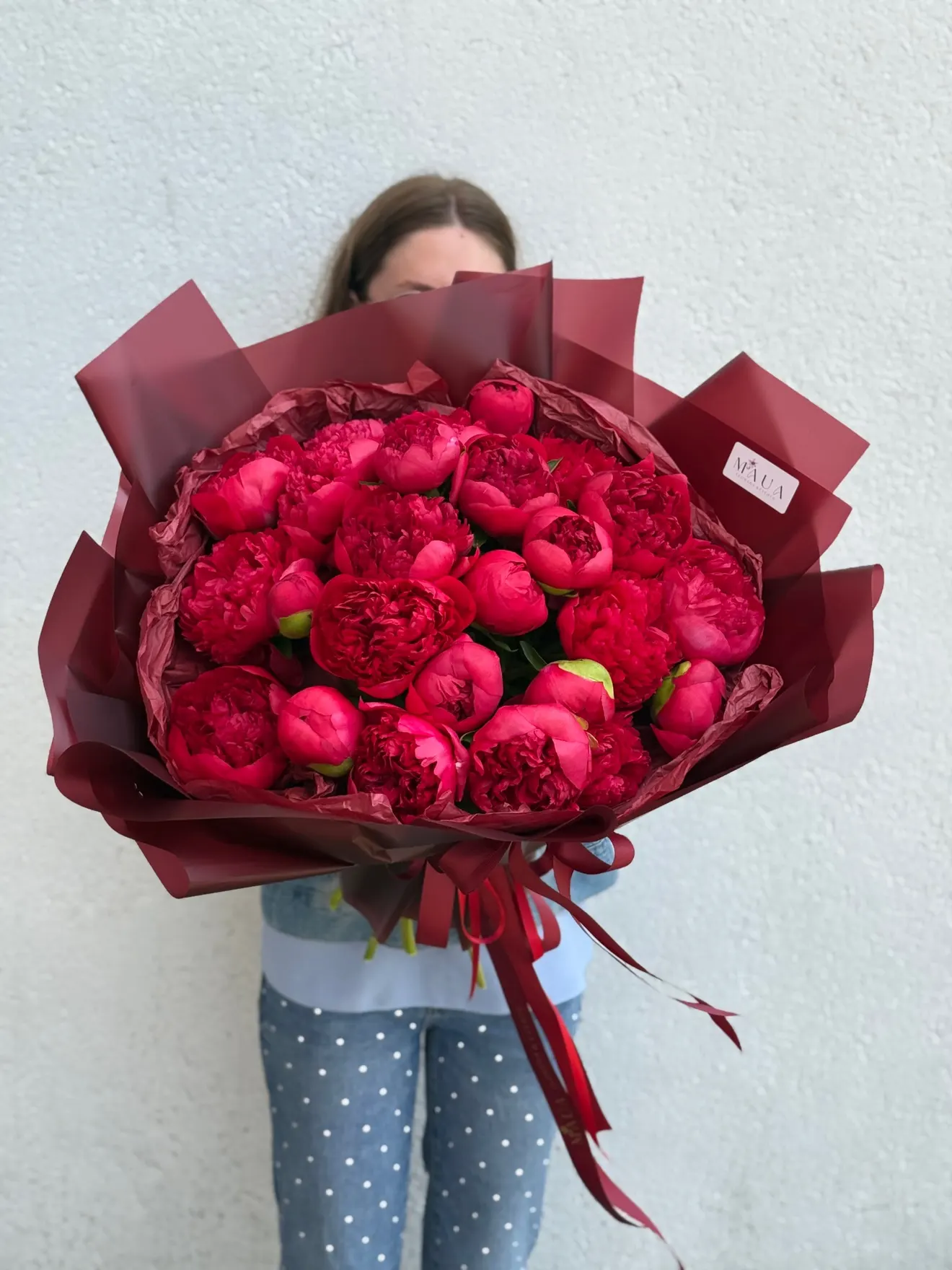 Heat wave in the flower shop: how to keep flowers alive at 38 degrees